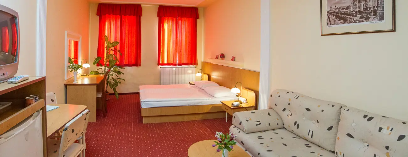 Platn Hotel Debrecen Debrecen - Szilveszter (min. 1 j)